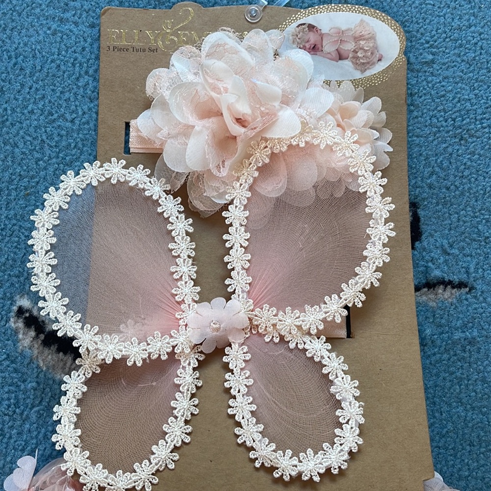 Elly & Emmy 3 piece tutu set - Picture 3 of 6